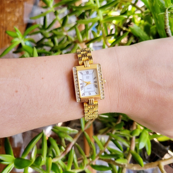 Classic EJ Rhinestone Roman Numerals Watch - Picture 4 of 8